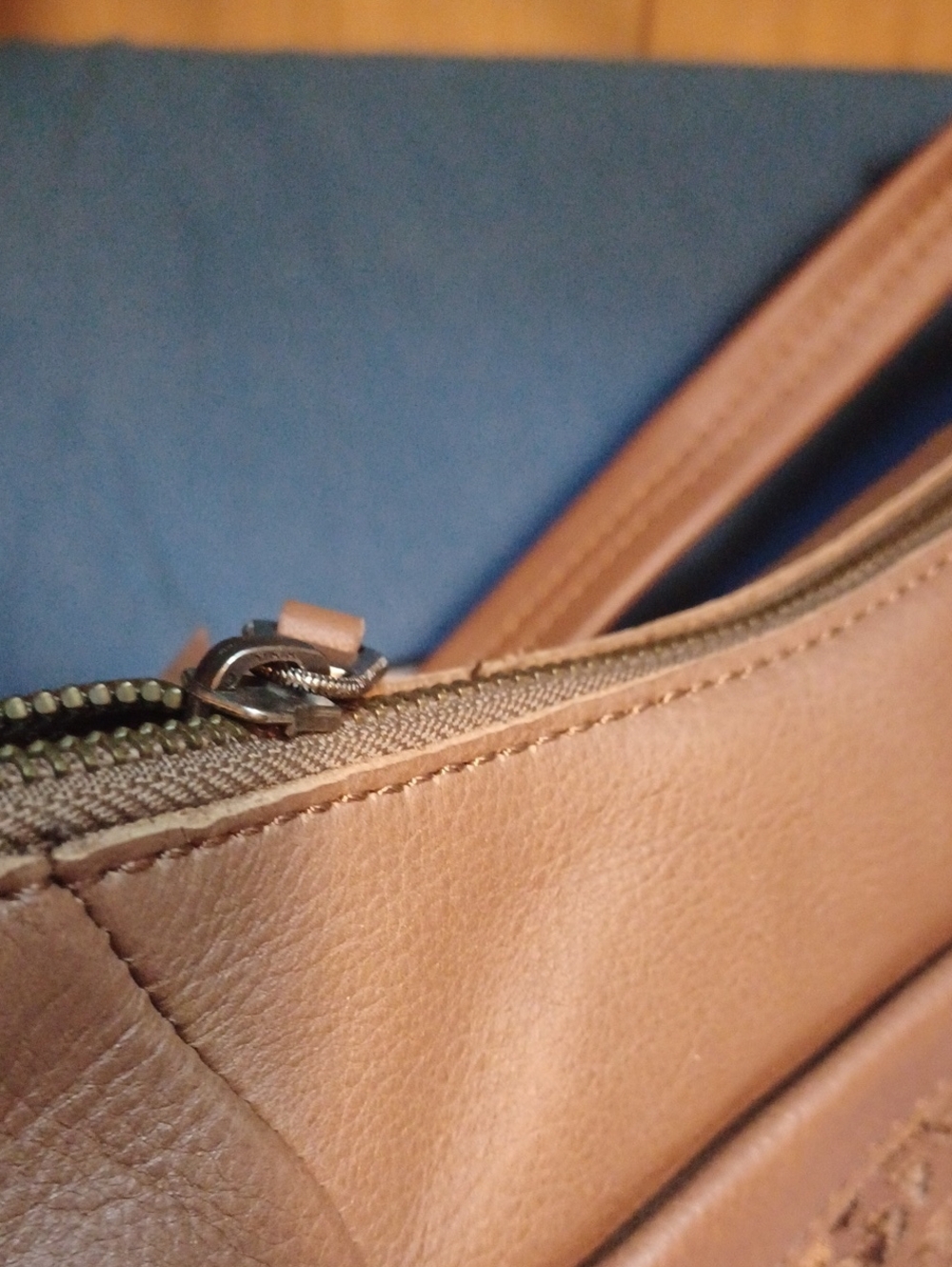 NWOT The Sak Purse - Picture 5 of 8